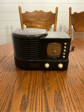 CR-1 Collectors Edition CROSLEY AM/FM Radio Cassette Tape Player Lighted Dial